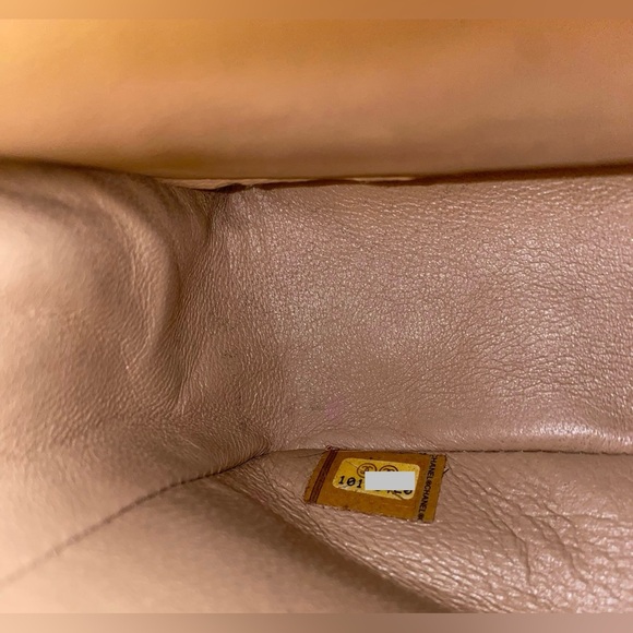 Chanel Beige Caviar Classic Double  Flap Medium - Picture 11 of 13